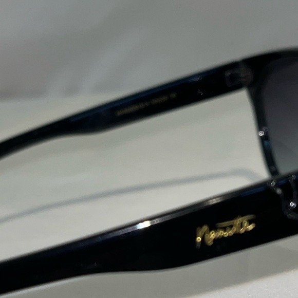 Nanette LePore Sunglasses with case Textured Crocodile Print Corners and Sides - Picture 10 of 10